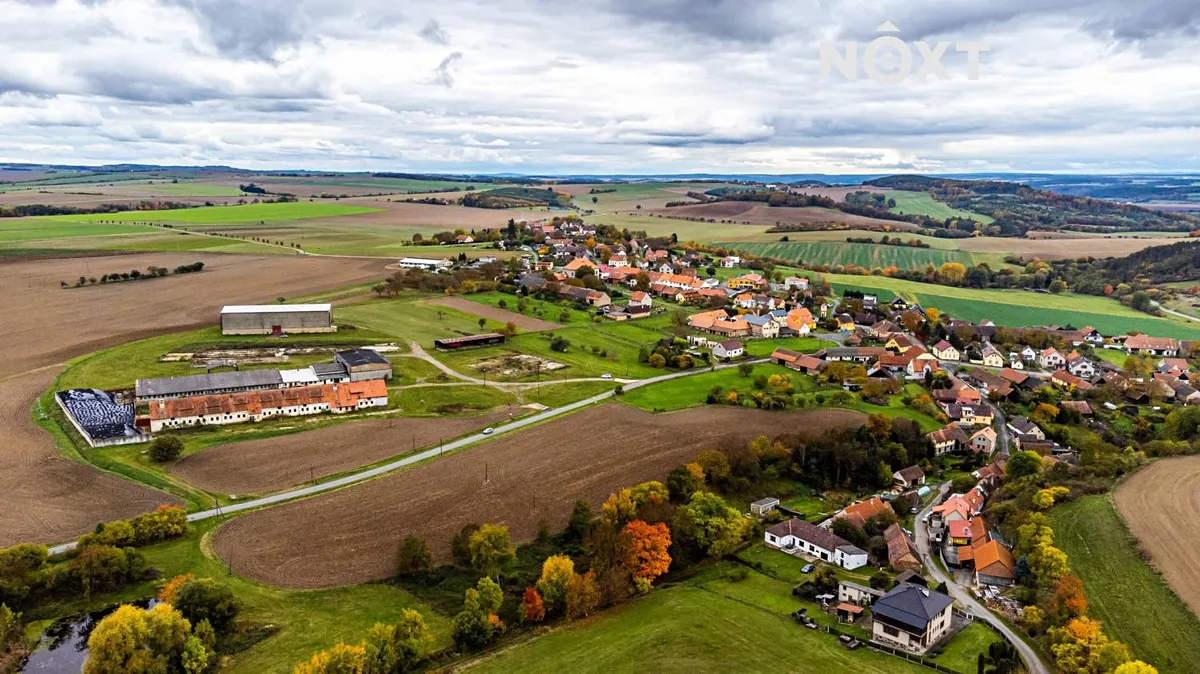 Prodej komerčního pozemku 42888 m²